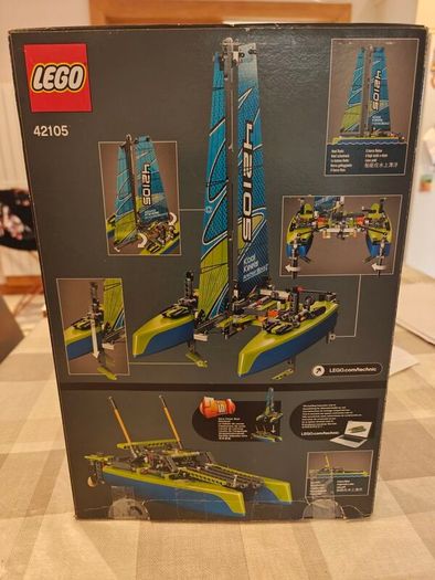 lego technic Catamaran