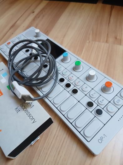 Teenage Engineering OP1