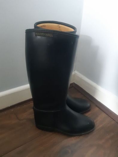 Horse riding boots