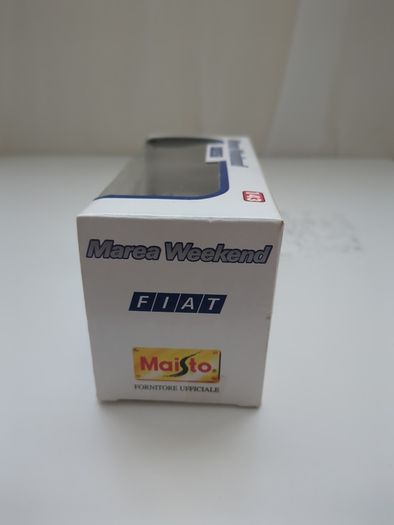 Maisto Fiat Marea Weekend - 1/43 Scale Diecast Model - Silver