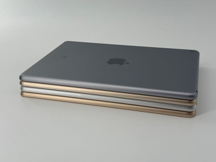 iPad 5th 32GB 9.7"