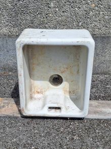 Belfast Sink - Solid ceramic 25kgs