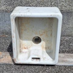Belfast Sink - Solid ceramic 25kgs