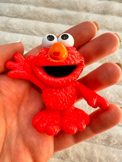 Sesame Street Workshop Waving Elmo Monster Red approx. 6.5 cm. Figure Hasbro Damaged Used Please see photos