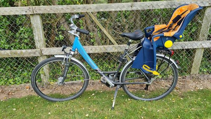 City Bike Bicycle with Romer child seat with relax position