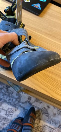 Sportiva Tarantula Climbing Shoes Size 44