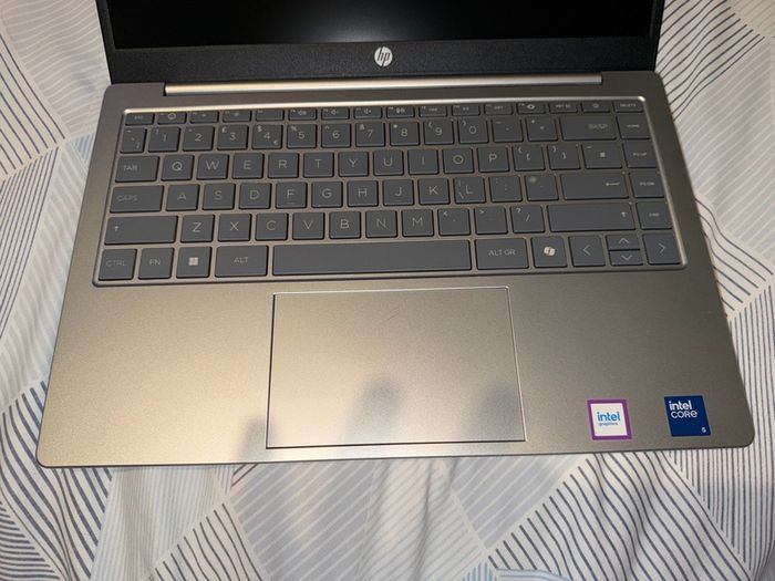 HP 240 14-inch G10 Notebook PC / HP Laptop 14 series