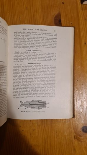 The Motorboat Manual 1948. Written And Illustrated By The Staff Of"the Motor Shop & Motor Boat. Hardback In Good Condition.