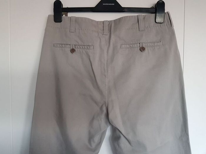 Helmut Lang, Waist measures 32"