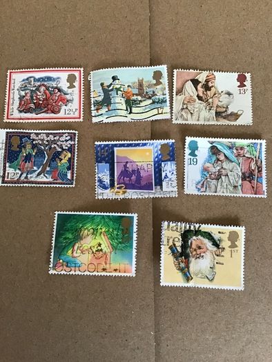 8 British Christmas stamps
