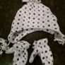 Baby girl's hat and mittens set. Age 1-2 Image 7