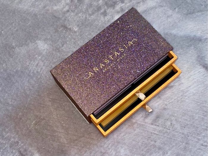 Anastasia Beverly Hills Palette Vault Soft Glam/Modern Renaissance Glitter Gift Set Limited Edition