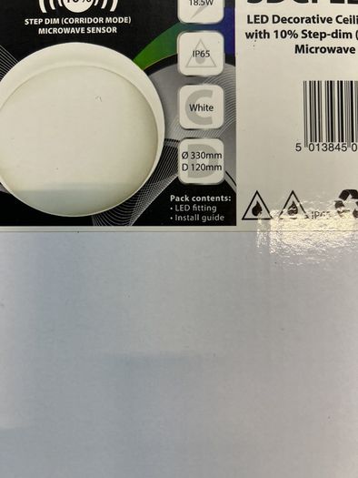 LED ceiling/wall light BNIB
