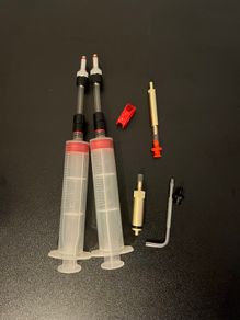 Rockshox Reverb bleeding kit
