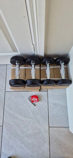 2xbrand new sets of dumbbells