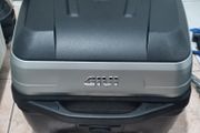 GIVI B32 BOLD, 32L Motorcycle Top Box