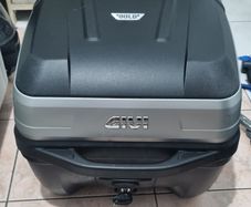 GIVI B32 BOLD, 32L Motorcycle Top Box