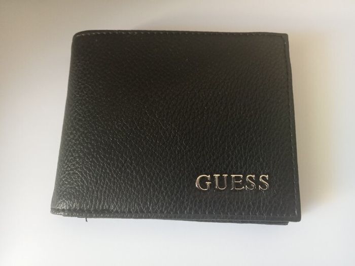 New Men's Guess Wallet