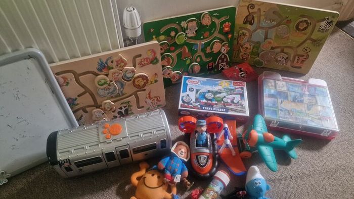 toys