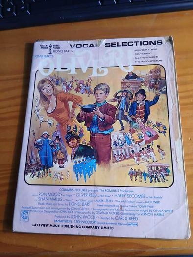 Oliver! Vocal Selections - Lionel Bart