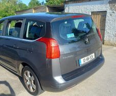 Peugeot 5008 , year 2010