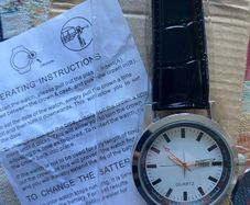 NEW-Quartz Watch