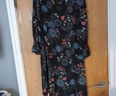 Dunnes Khaki Print  Dress.   S.14.     B.N.W.T