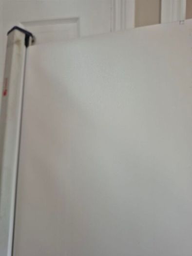 projector and screen