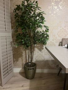 IKEA artificial plant with pot . Like a new
