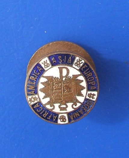 WORLD ALLIANCE of YMCAs (Young Men's Christian Association) - a vintage membership badge (1950's or earlier)