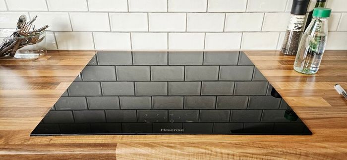 60cm Hisense Induction Hob + Logik Electric Oven