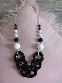 Black /White Chunky Necklace