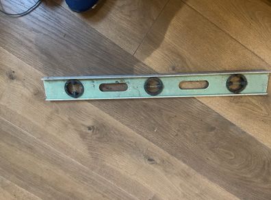 spirit level