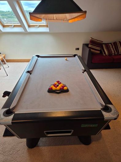 supreme winner pool table