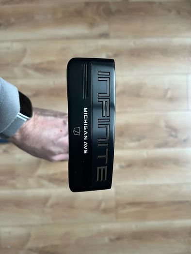Wilson Infinite Michigan Ave Putter