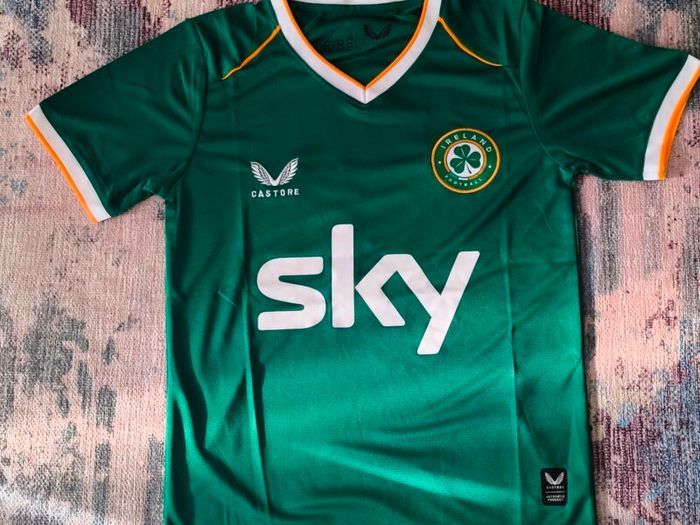 Parrot Ireland home jersey 2026