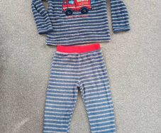 boys winter pj. Age 6/7