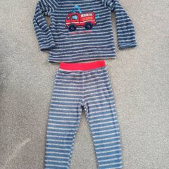 boys winter pj. Age 6/7