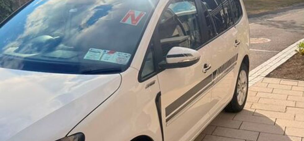 Volkswagen touran Petrol  7 Seater Automatic