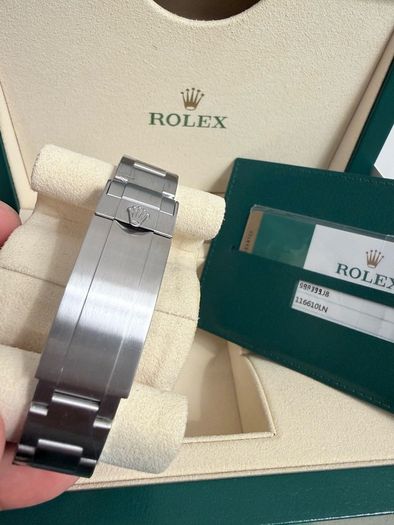 Rolex Submariner Date