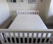 Double 4'6"Matress bedframe and Unit