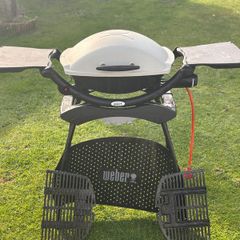 Weber Q2000 Bbq