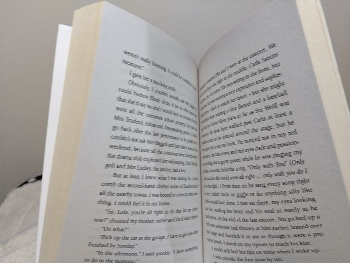 Confessions Of A Teenage Drama Queen books by Dyan Sheldon