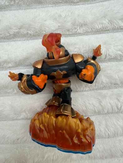 Skylanders Blast Zone Swap Force Magnetic Figure Activision Used Please look at the pictures