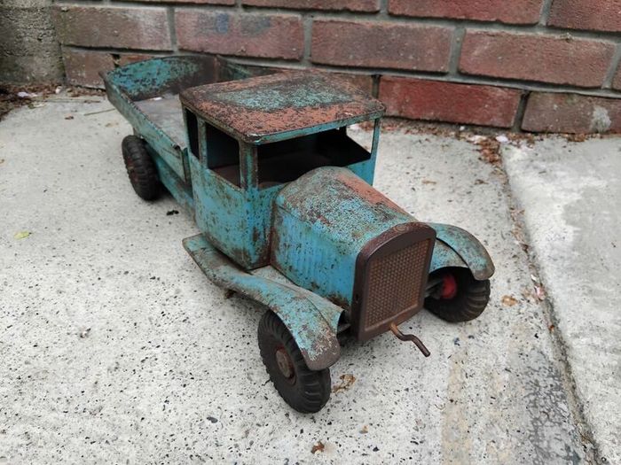 rare blue triang truck
