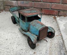 rare blue triang truck