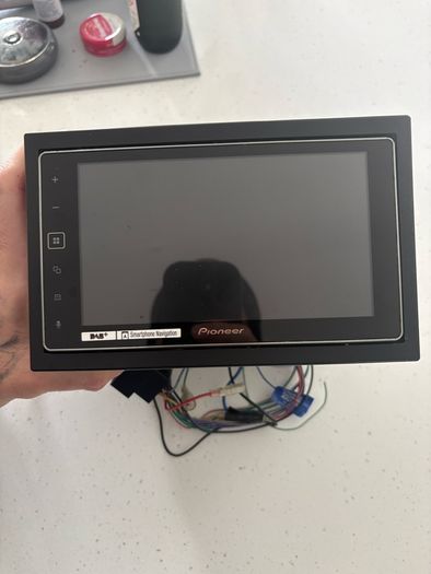 Pioneer SPH-DA130DAB apple and android play