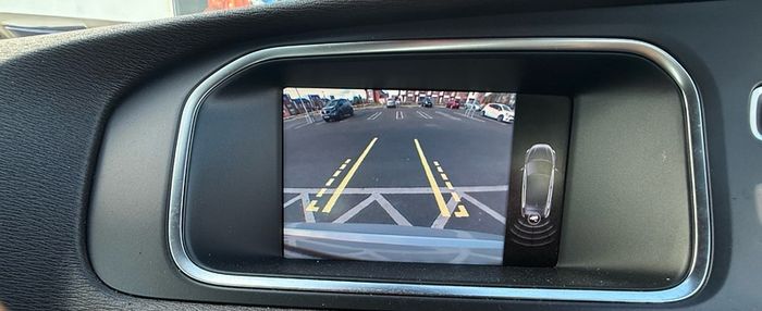 Volvo V40 2013 Automatic 1.6 TURBO PETROL Low kilometer 108,000km