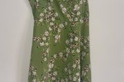 green dress