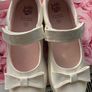 Girls white shoes Image 3